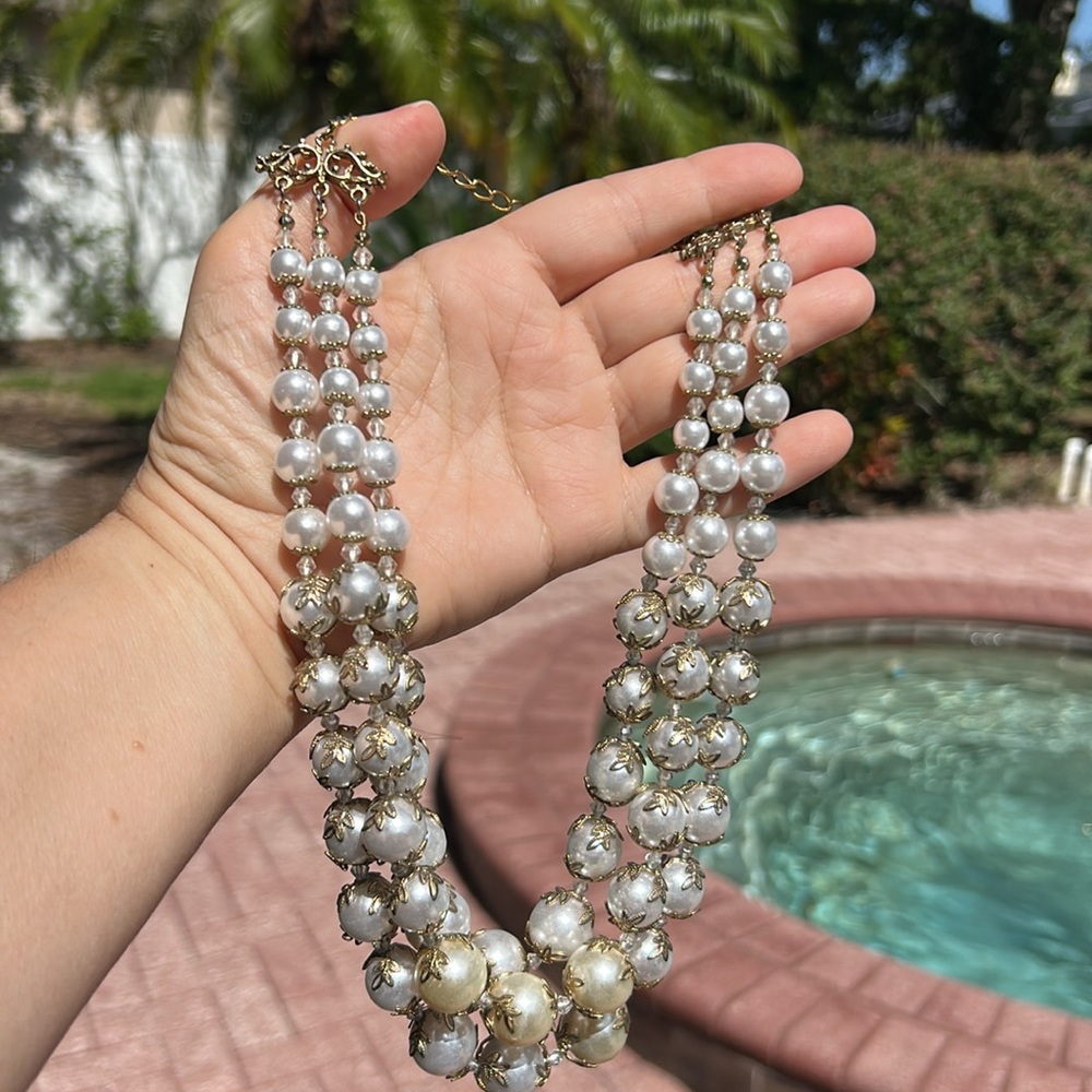 Vintage pearl and gold necklace